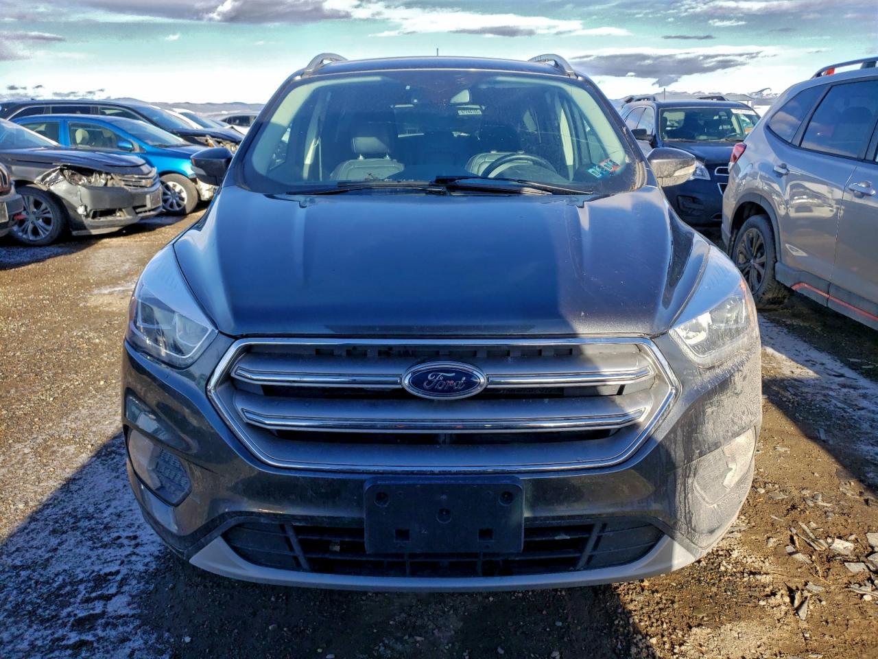 2017 Ford Escape Titanium - zdjęcie 5