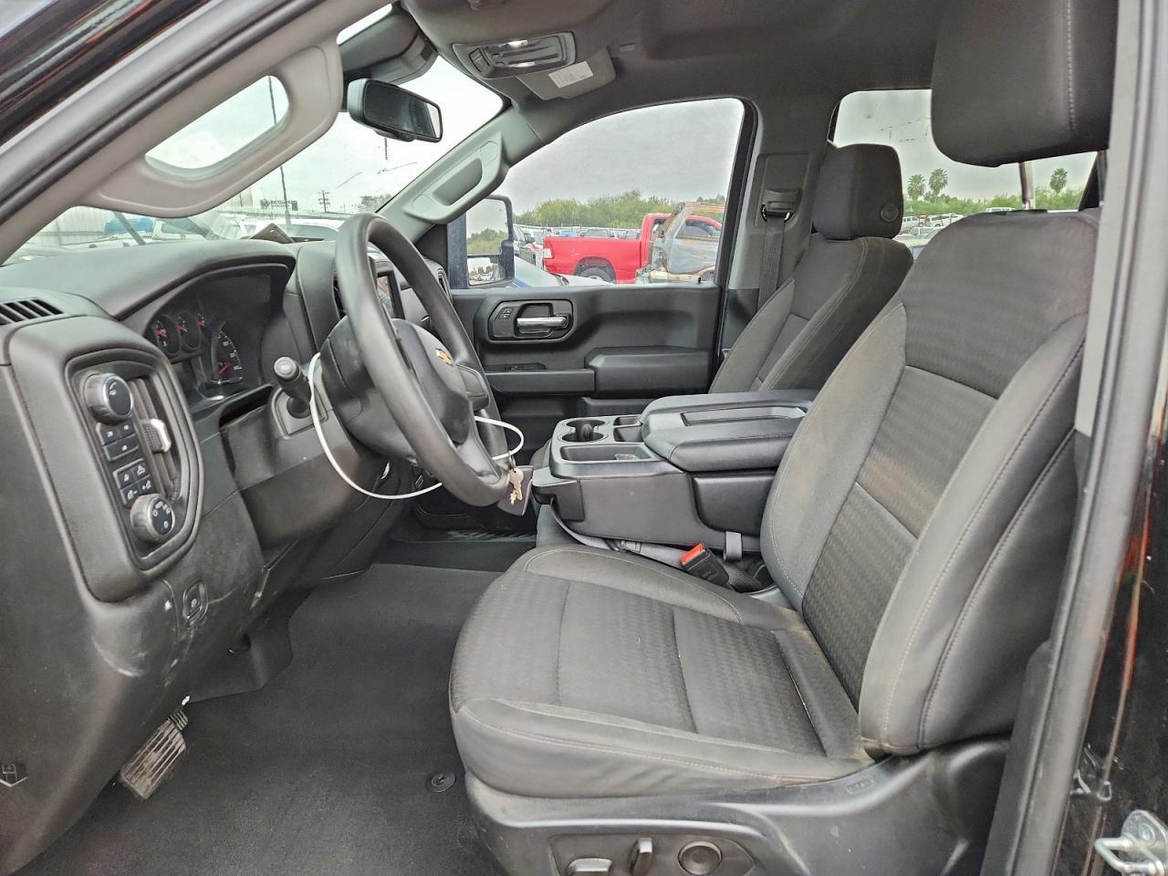 2024 Chevrolet Silverado K2500 Custom - zdjęcie 7