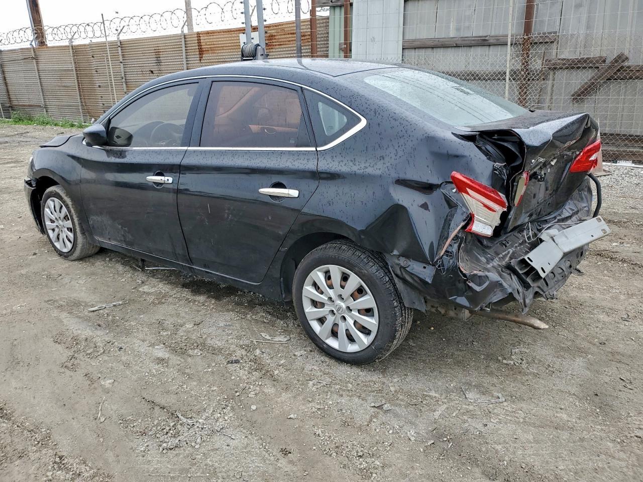2019 Nissan Sentra S - zdjęcie 2