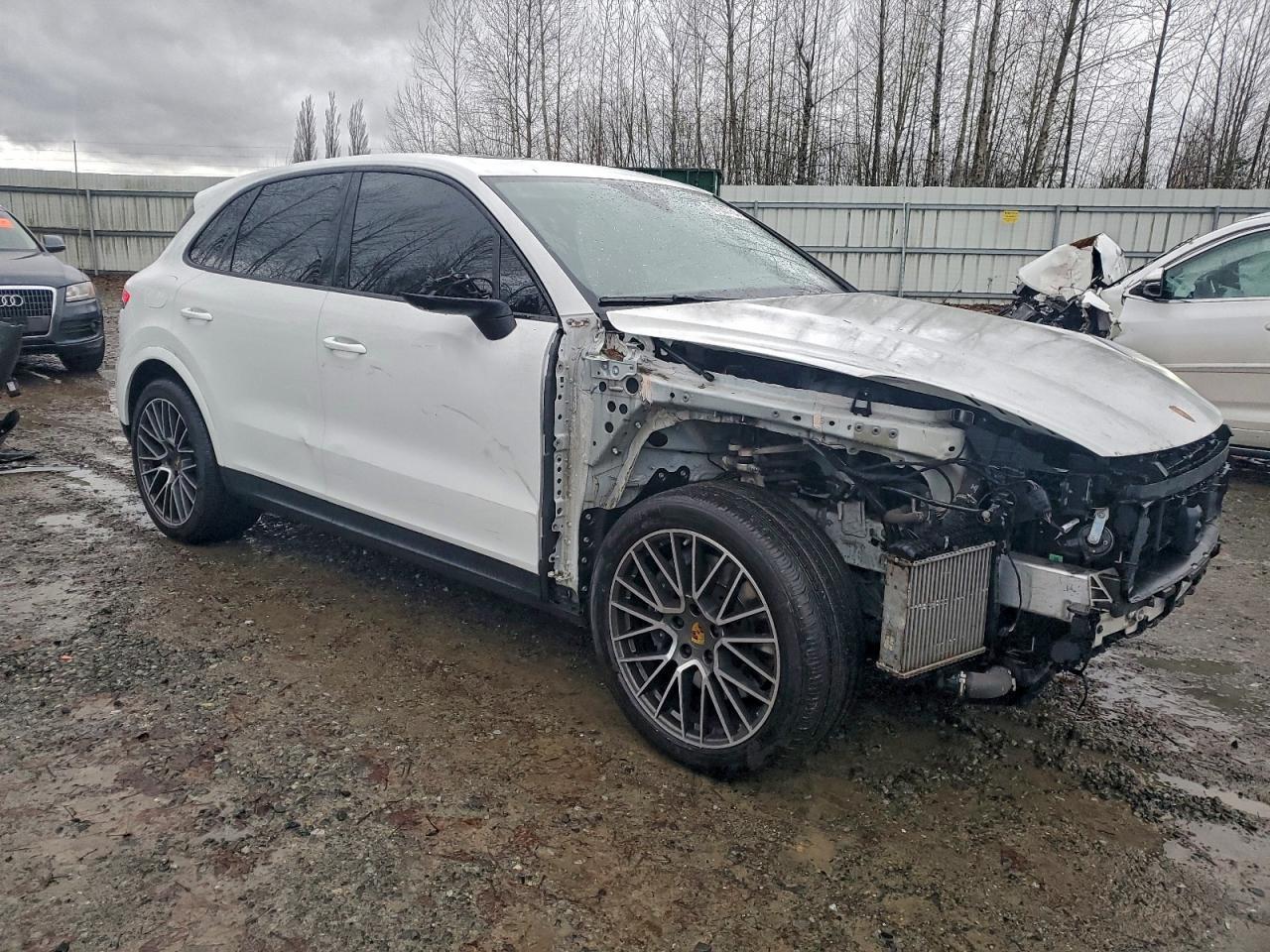 2021 Porsche Cayenne - zdjęcie 4