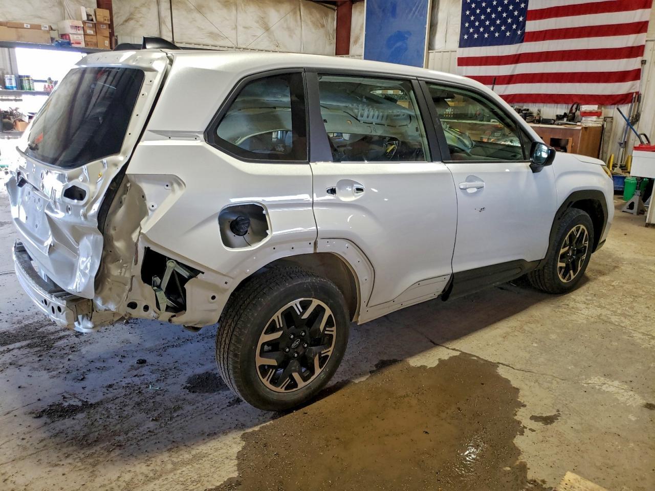 2025 Subaru Forester - zdjęcie 3