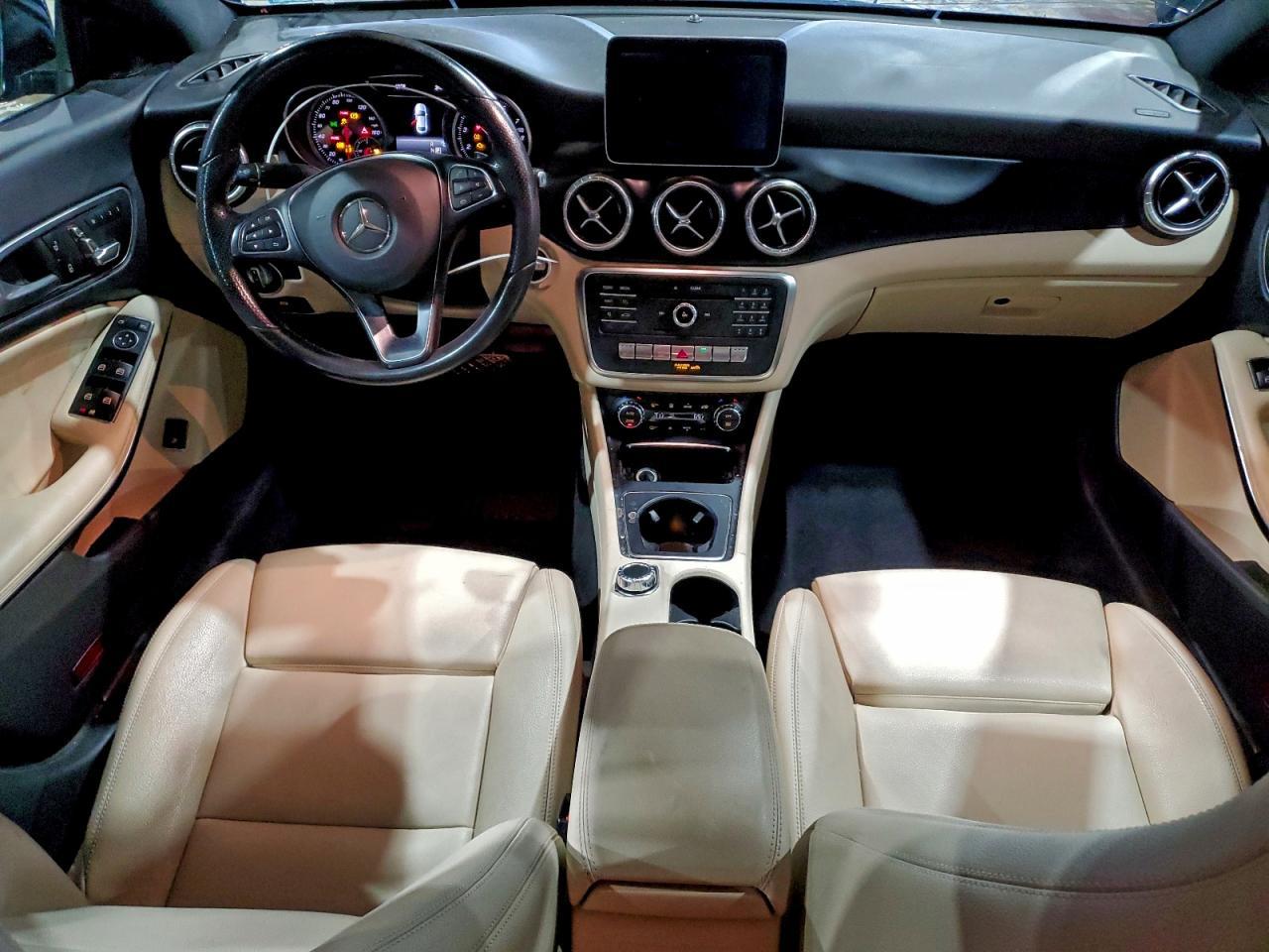 2017 Mercedes-Benz Cla 250 4Matic - zdjęcie 8