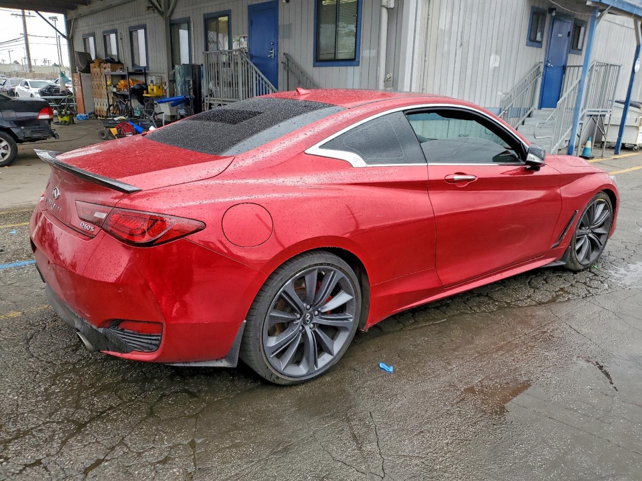 2021 Infiniti Q60 Red Sport 400 - zdjęcie 3