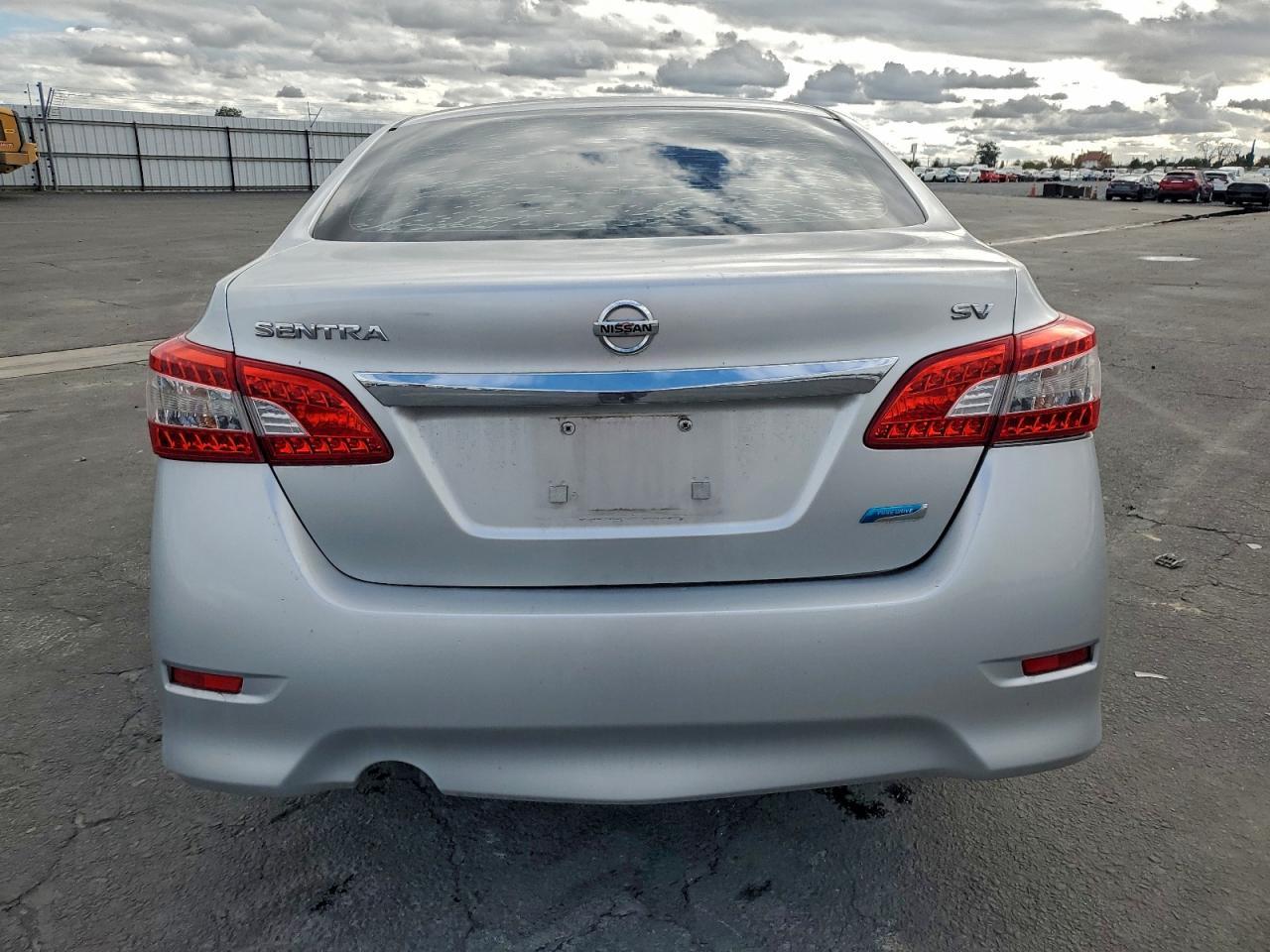 2014 Nissan Sentra S - zdjęcie 6
