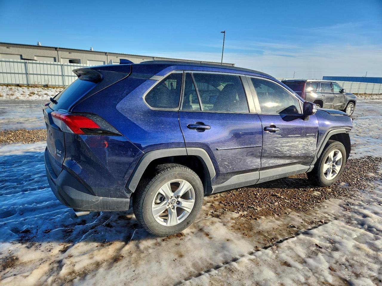 2021 Toyota Rav4 Xle - zdjęcie 3