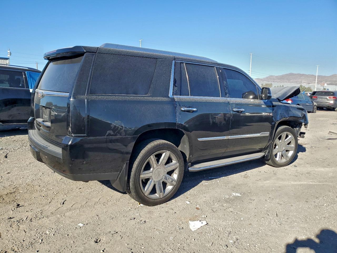 2020 Cadillac Escalade Luxury - zdjęcie 3