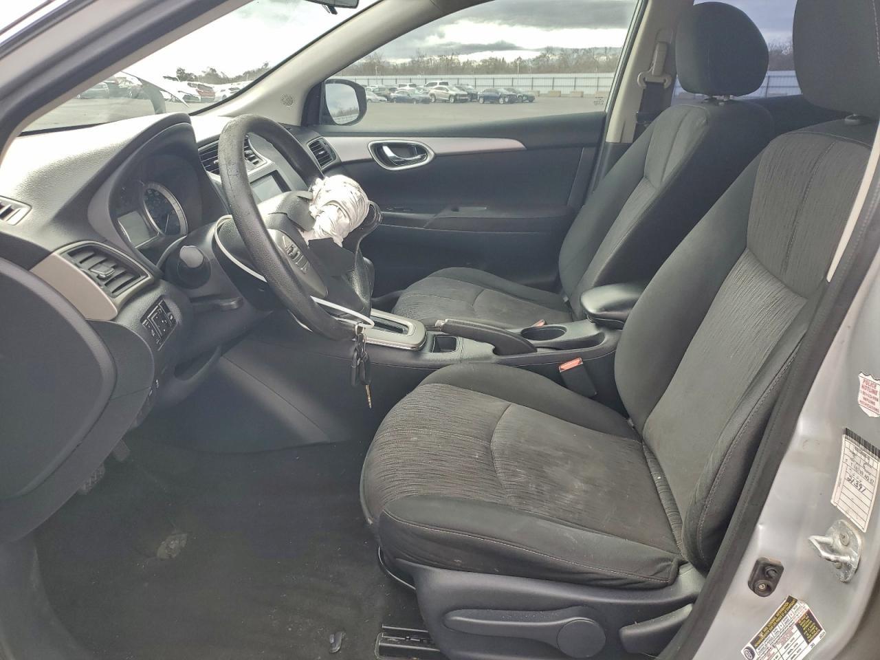 2014 Nissan Sentra S - zdjęcie 7