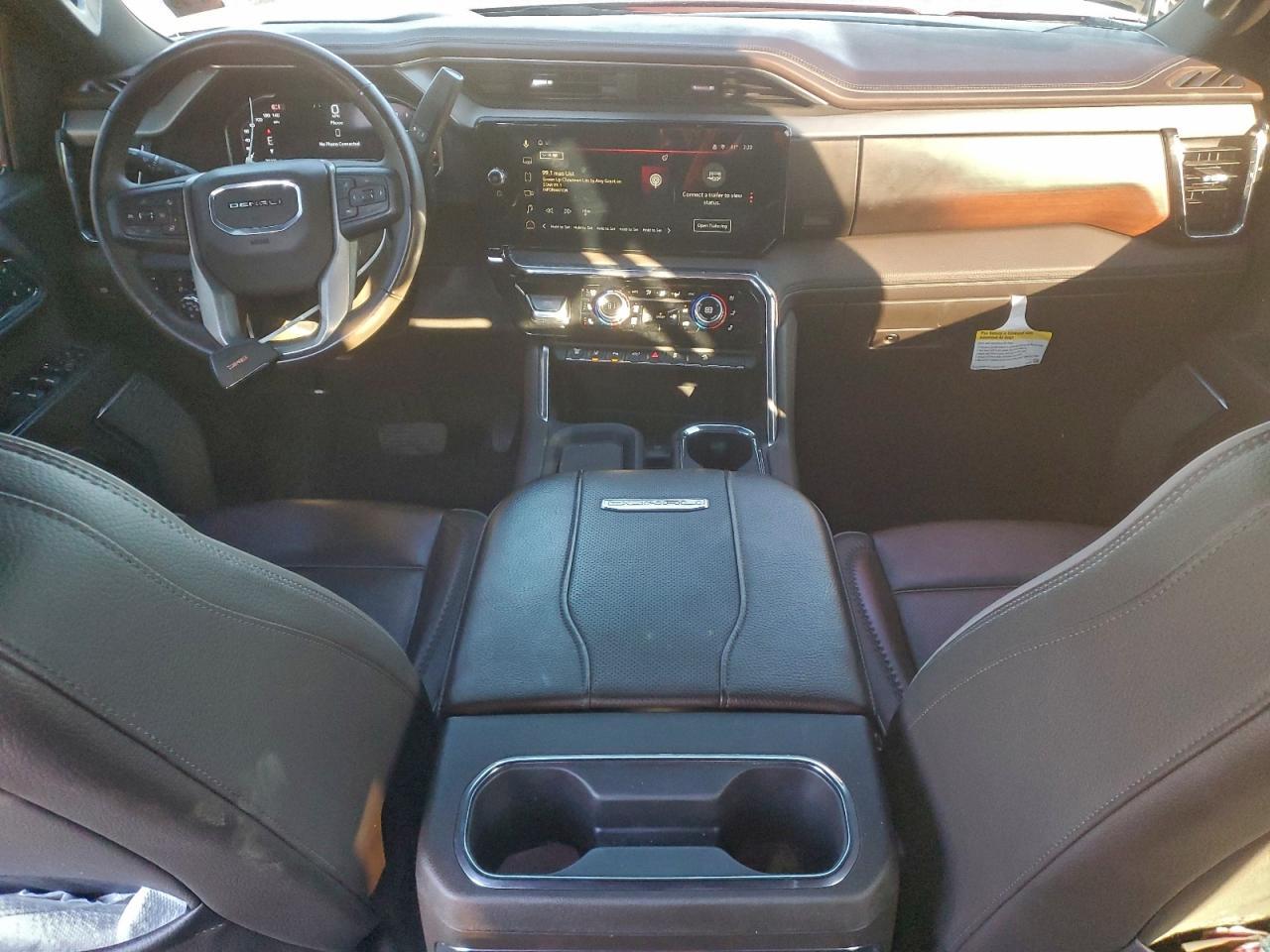 2024 GMC Sierra K2500 Denali - zdjęcie 8