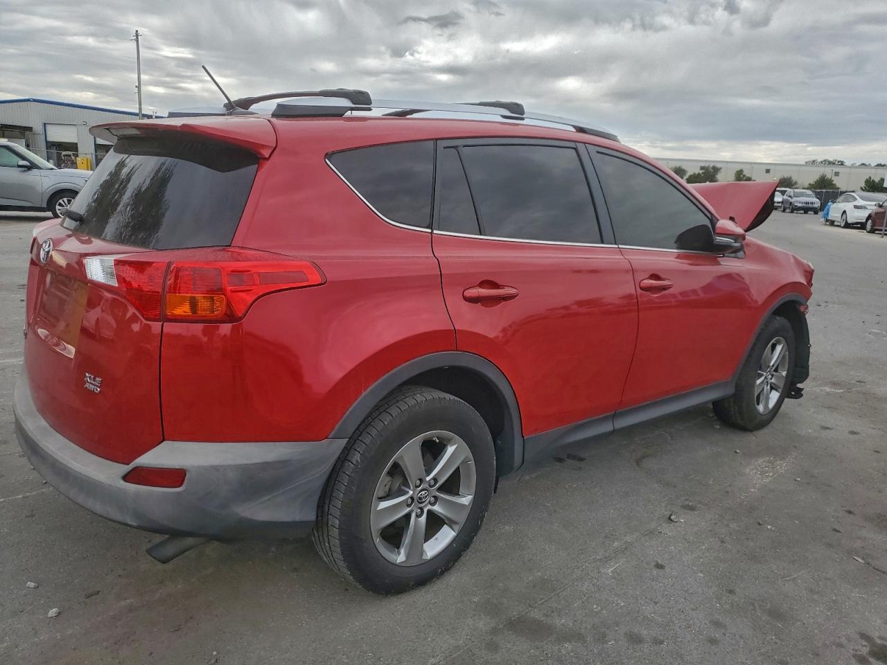 2015 Toyota Rav4 Xle - zdjęcie 3