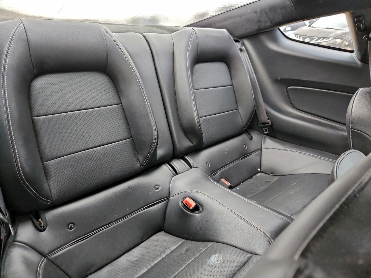 2018 Ford Mustang - zdjęcie 10