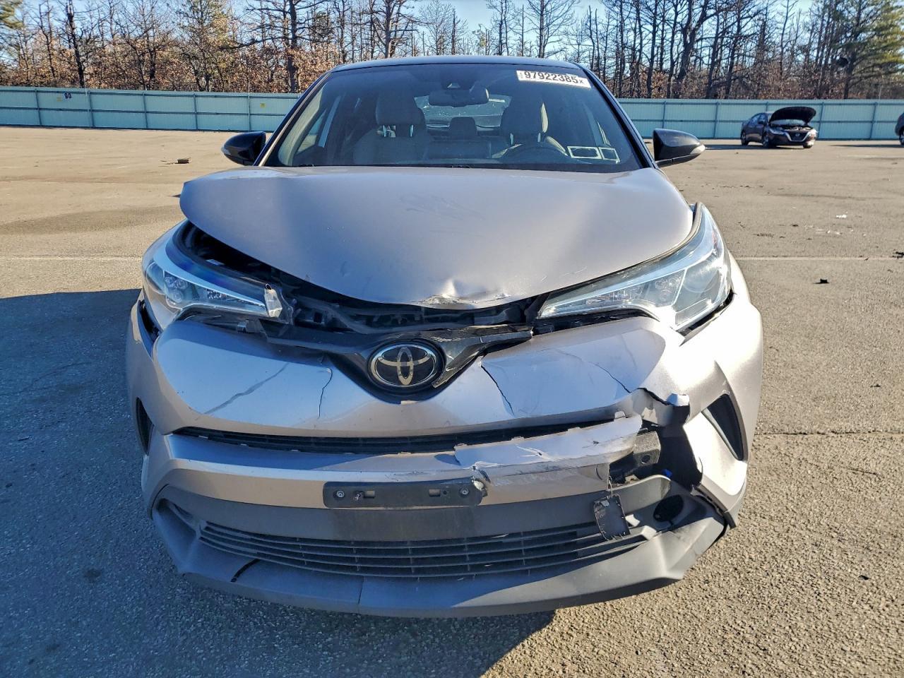 2019 Toyota C-Hr Xle - zdjęcie 5