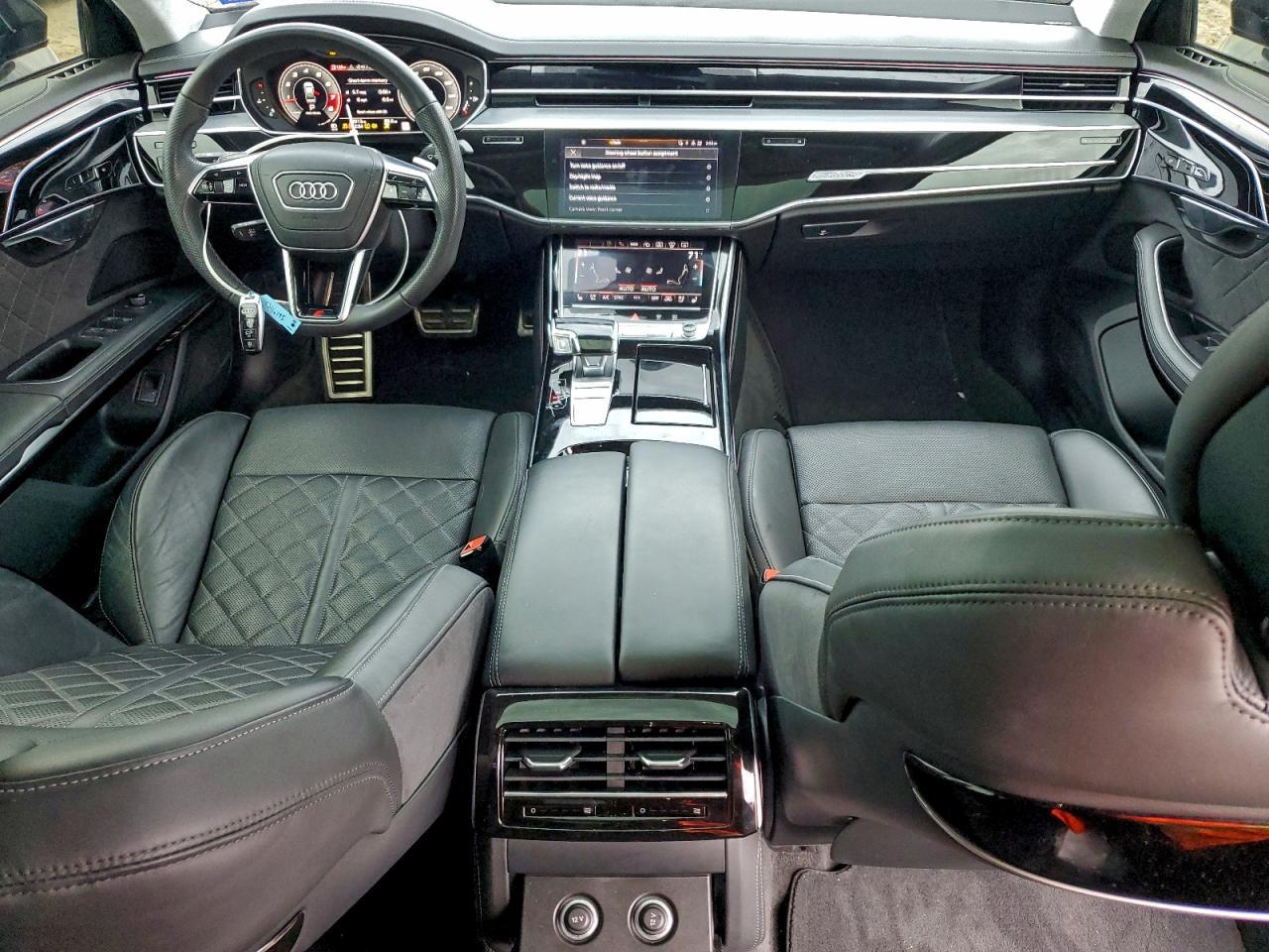 2023 Audi S8 - zdjęcie 8