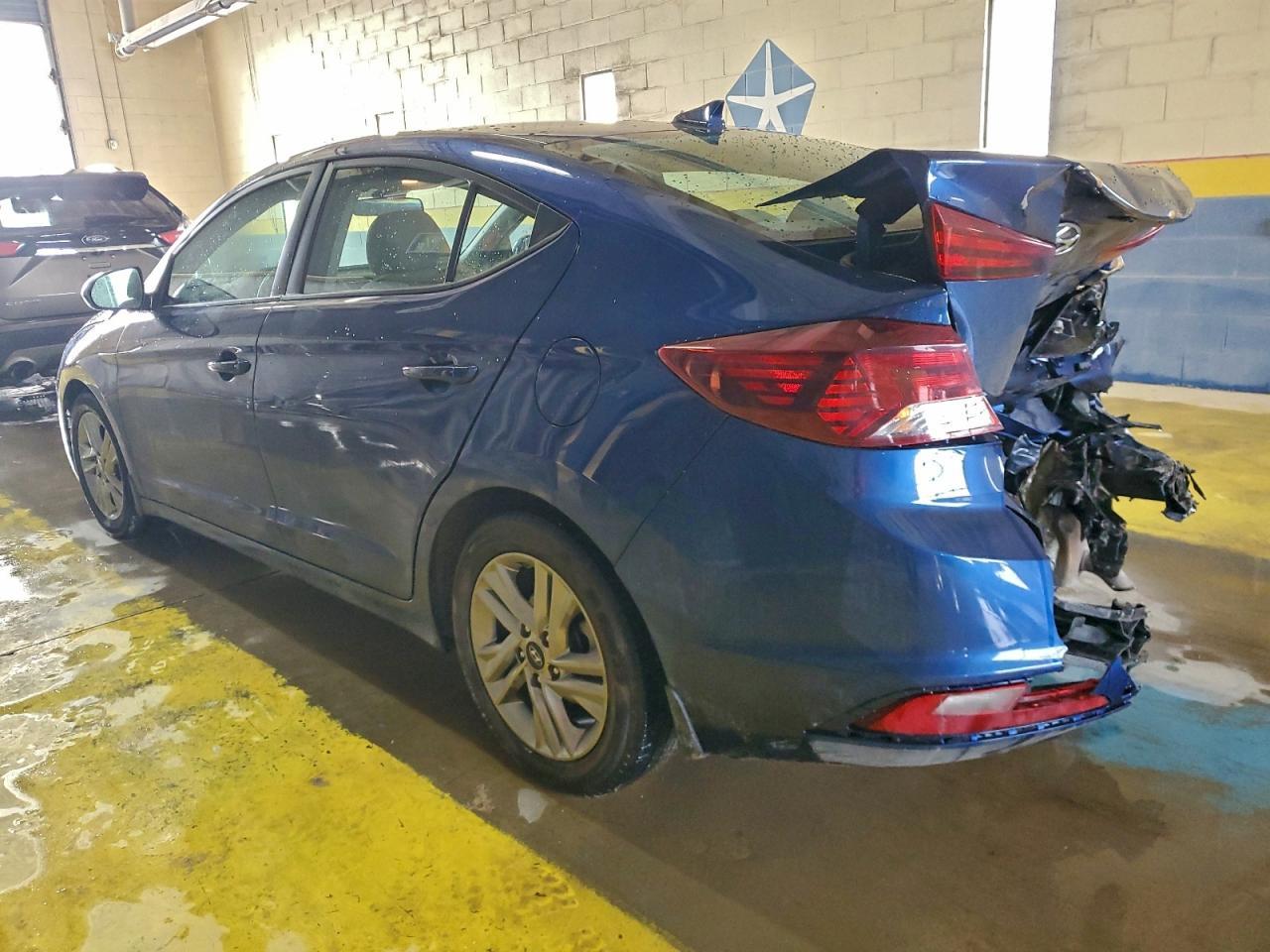 2020 Hyundai Elantra Sel - zdjęcie 2