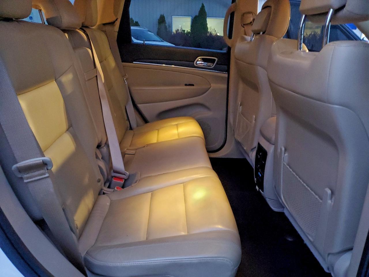2022 Jeep Grand Cherokee Limited - zdjęcie 11