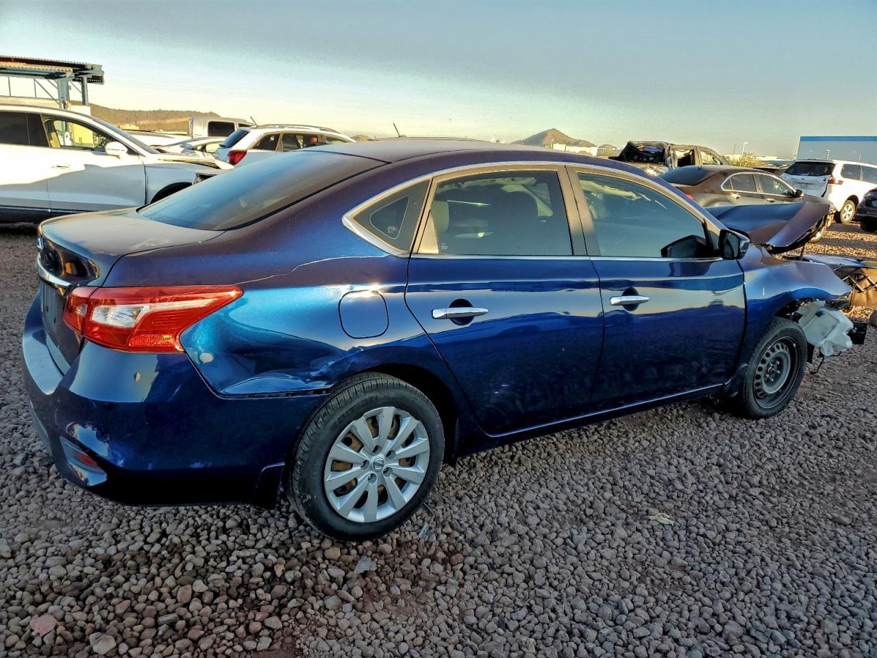 2016 Nissan Sentra S - zdjęcie 3