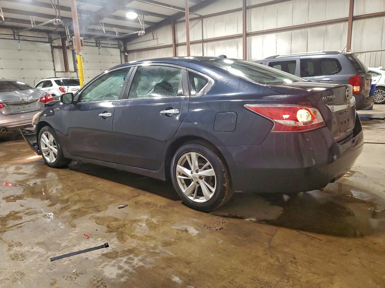 2015 Nissan Altima 2.5 - zdjęcie 2