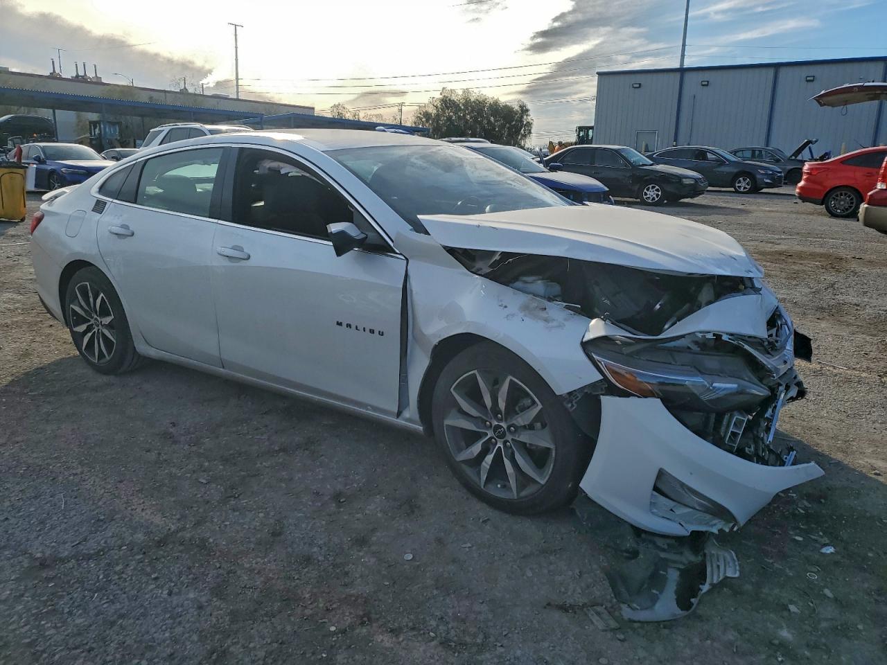 2023 Chevrolet Malibu Rs - zdjęcie 4
