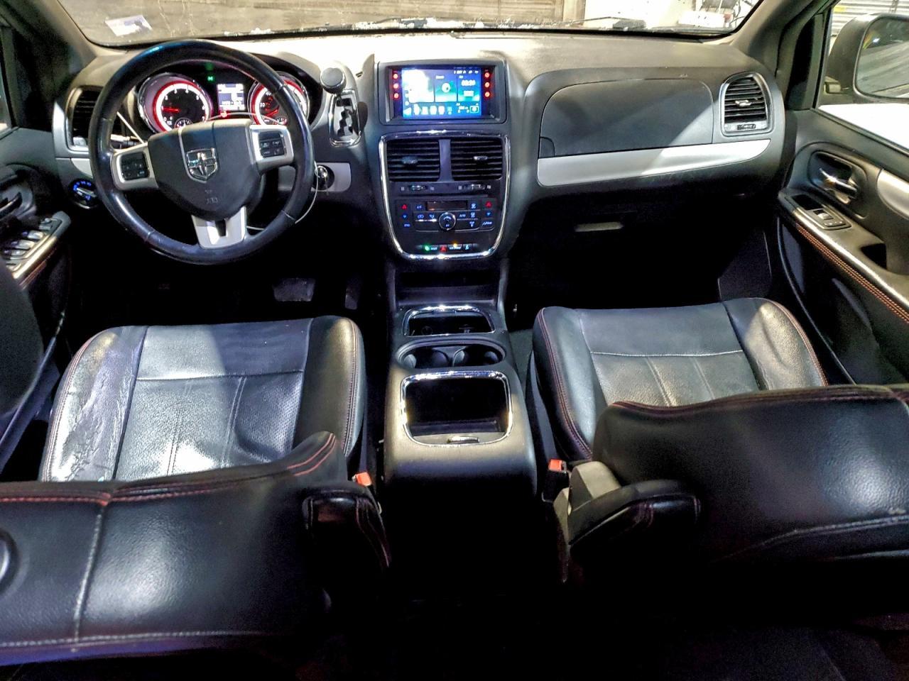2014 Dodge Grand Caravan R/T - zdjęcie 8