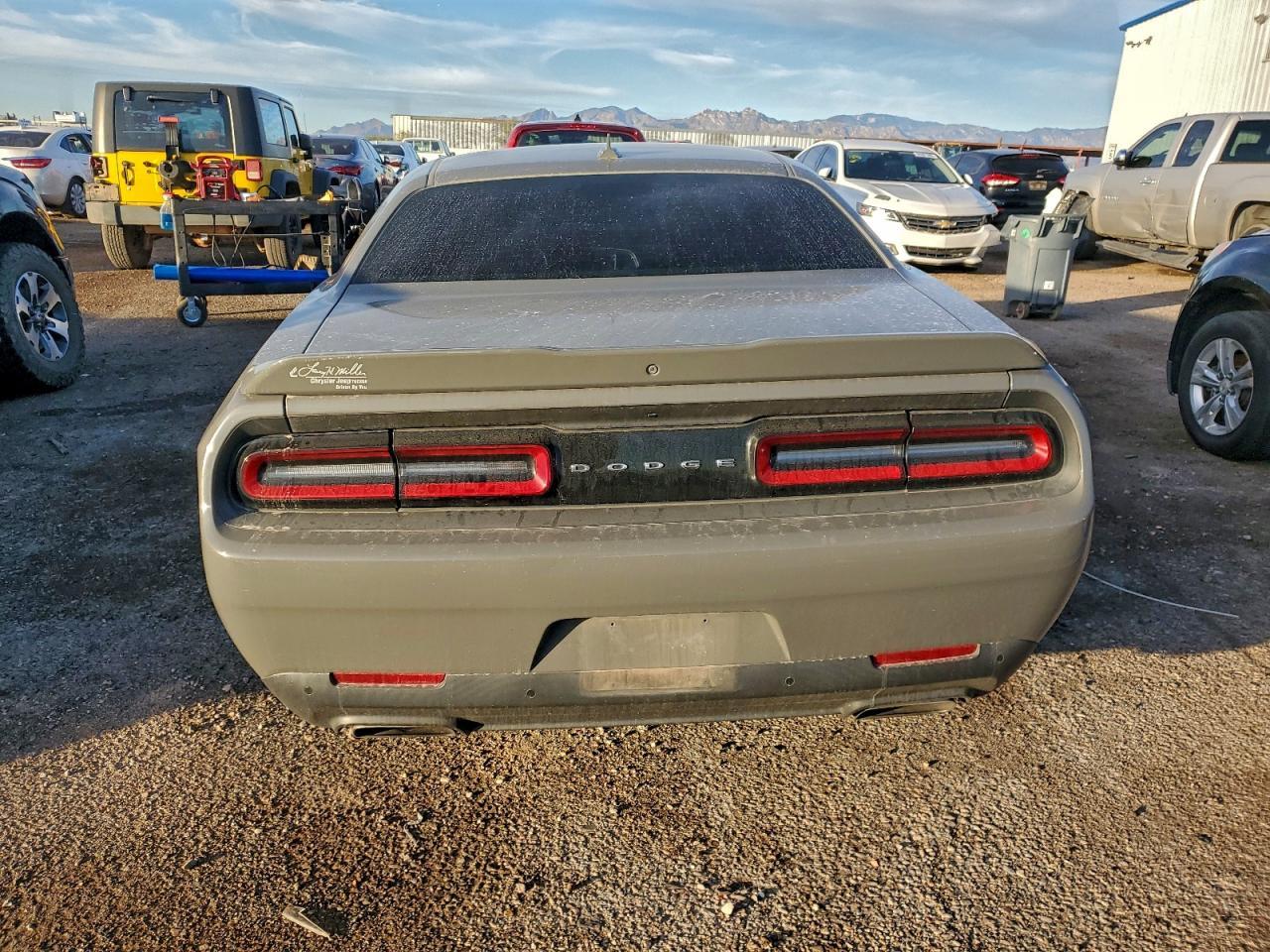 2019 Dodge Challenger R/T - zdjęcie 6