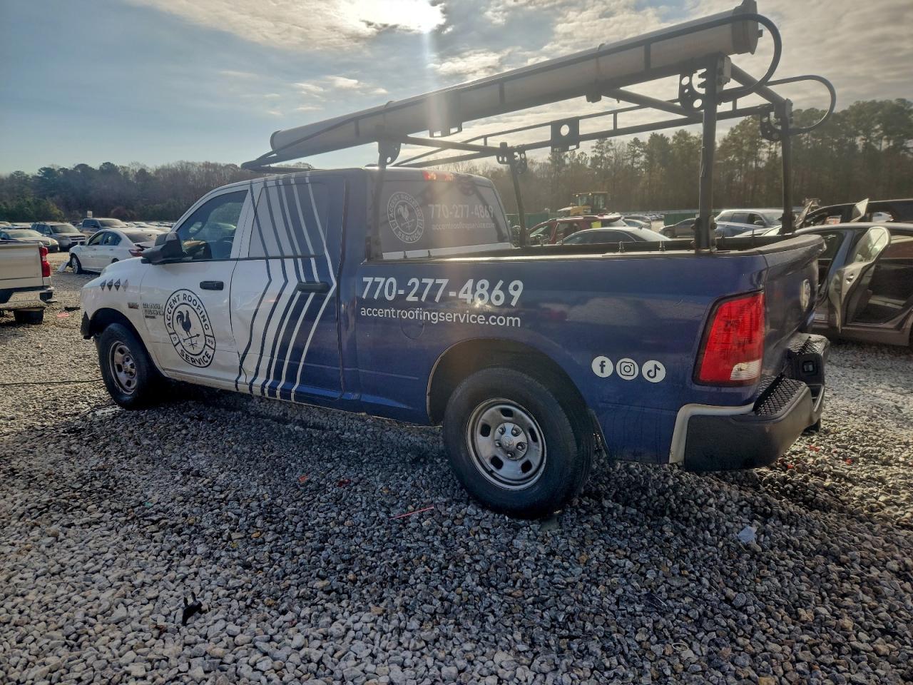 2023 Ram 1500 Classic Tradesman - zdjęcie 2
