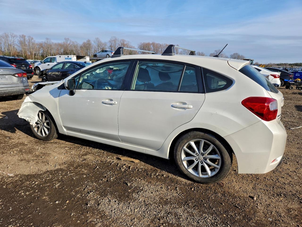 2014 Subaru Impreza Premium - zdjęcie 2