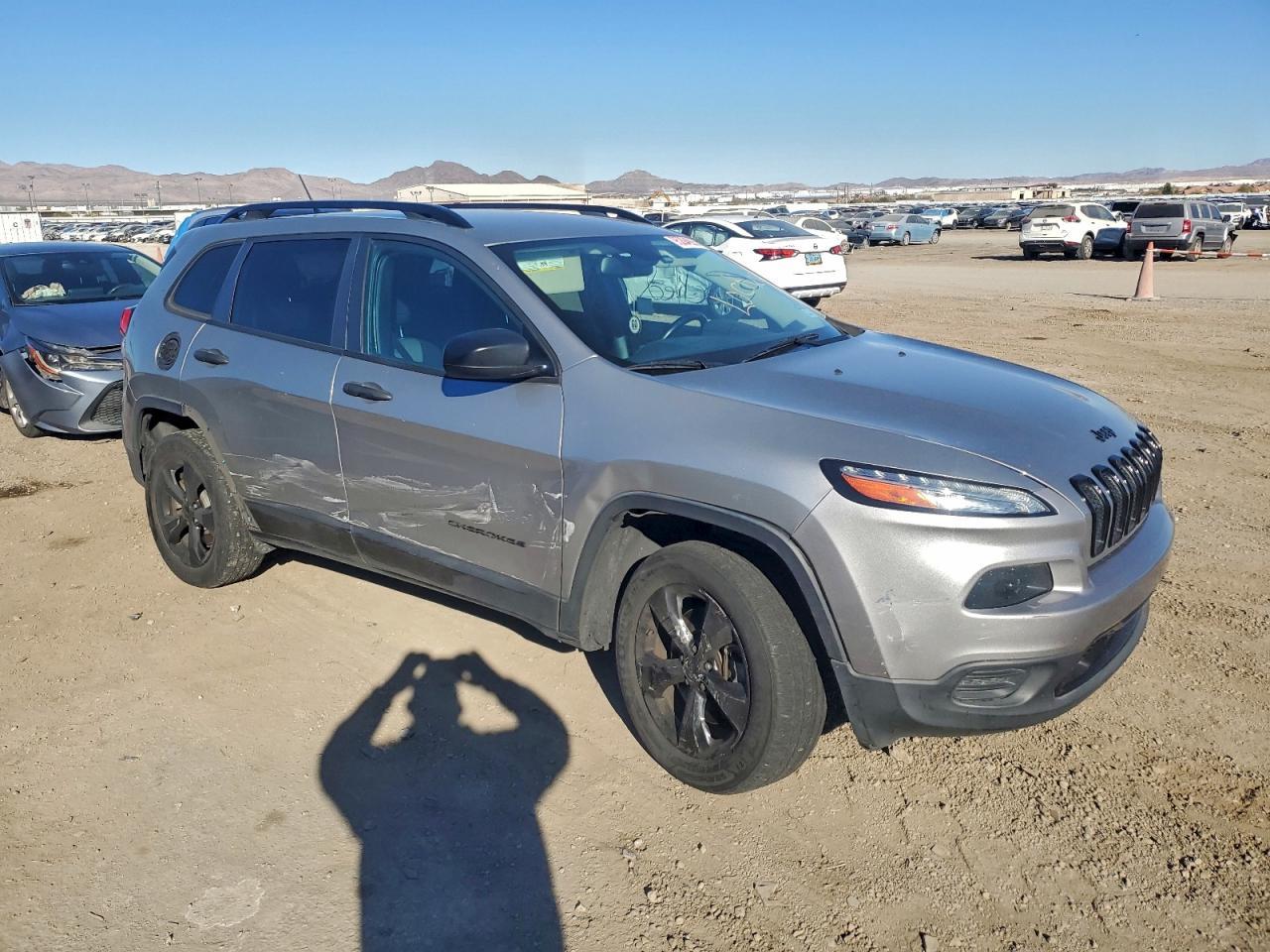 2017 Jeep Cherokee - zdjęcie 4