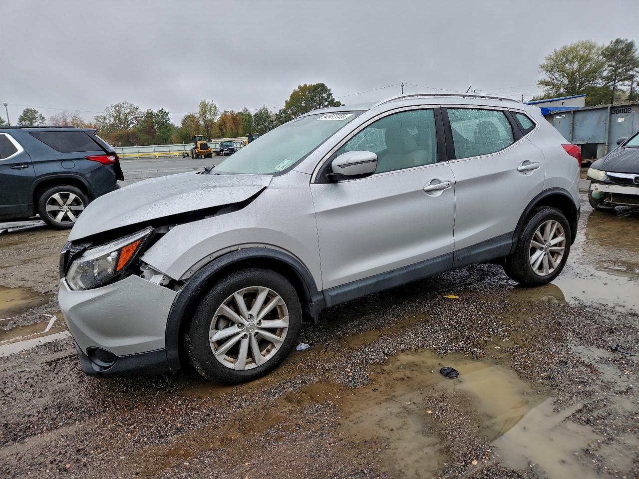 2018 Nissan Rogue Sport S - zdjęcie główne