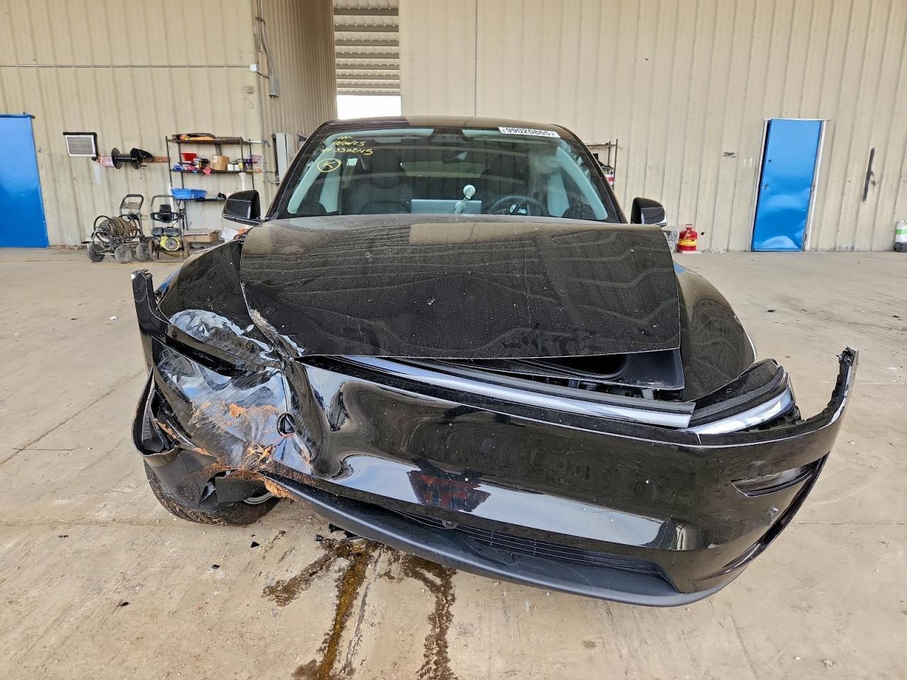 2026 Tesla Model Y - zdjęcie 5