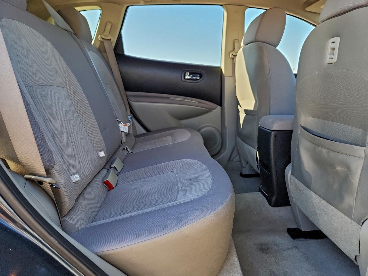 2013 Nissan Rogue S - zdjęcie 11