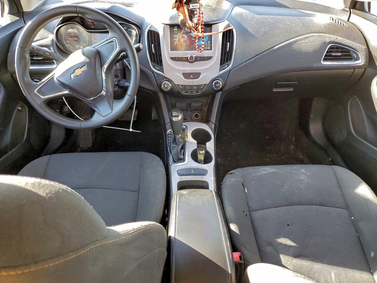 2018 Chevrolet Cruze Ls - zdjęcie 8