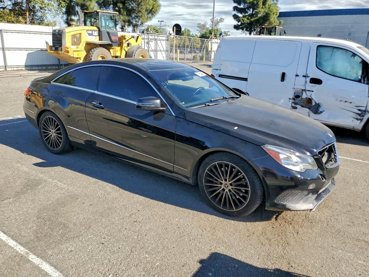 2014 Mercedes-Benz E 350 - zdjęcie 4