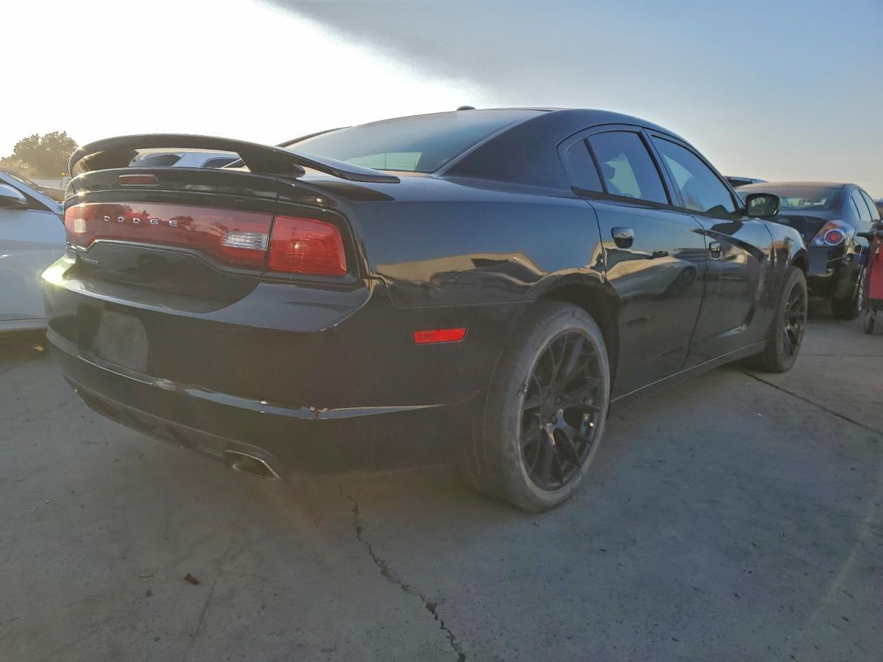 2013 Dodge Charger Sxt - zdjęcie 3