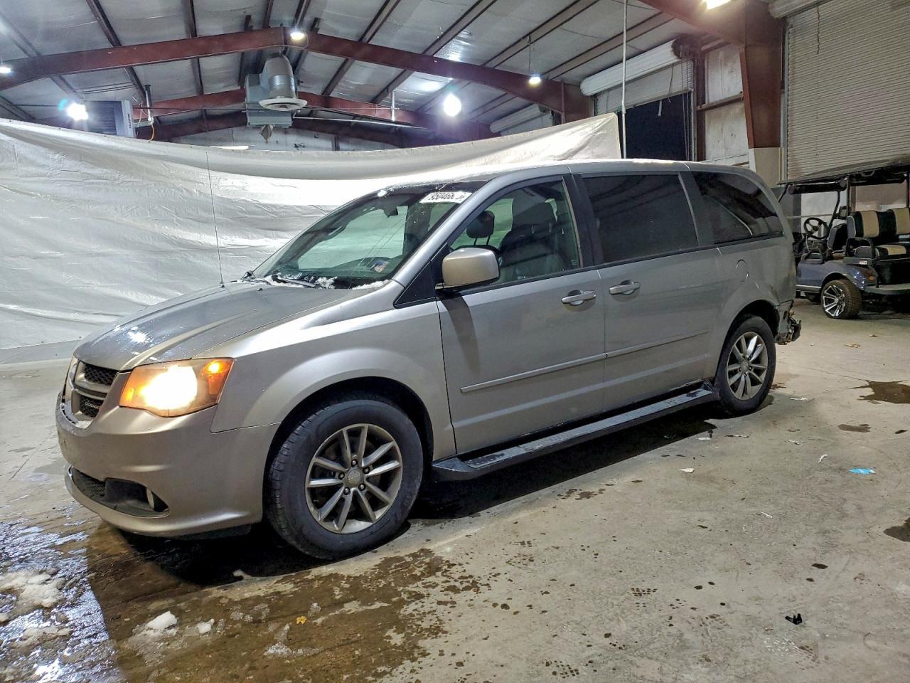 2014 Dodge Grand Caravan R/T - zdjęcie główne