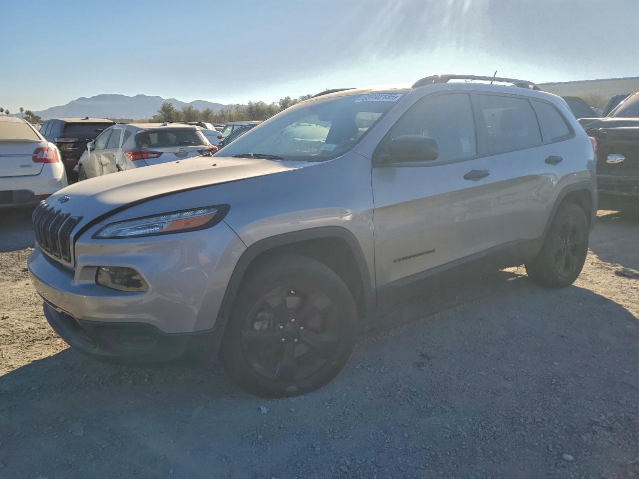2017 Jeep Cherokee Sport - zdjęcie główne