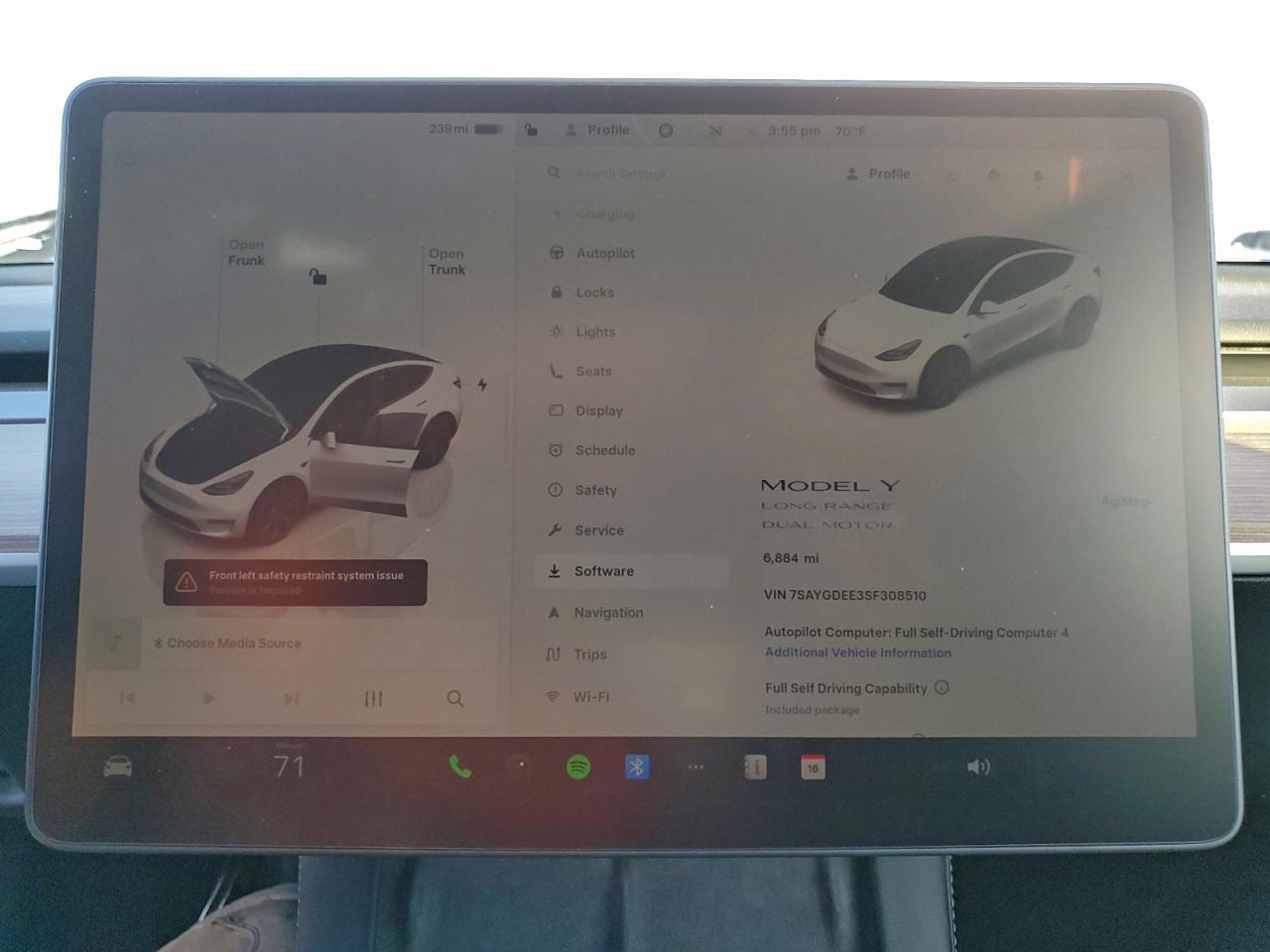 2025 Tesla Model Y - zdjęcie 9