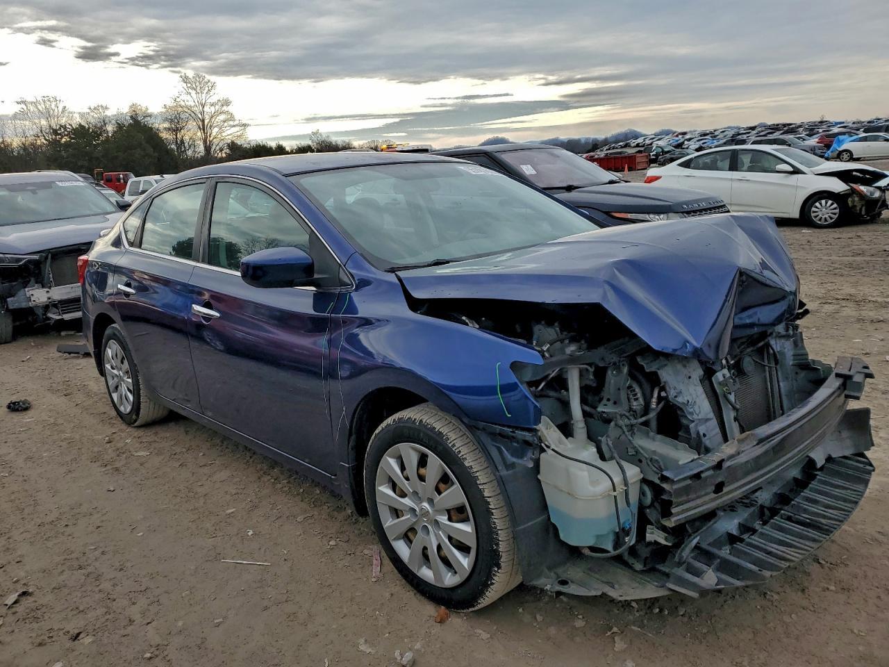 2016 Nissan Sentra S - zdjęcie 4
