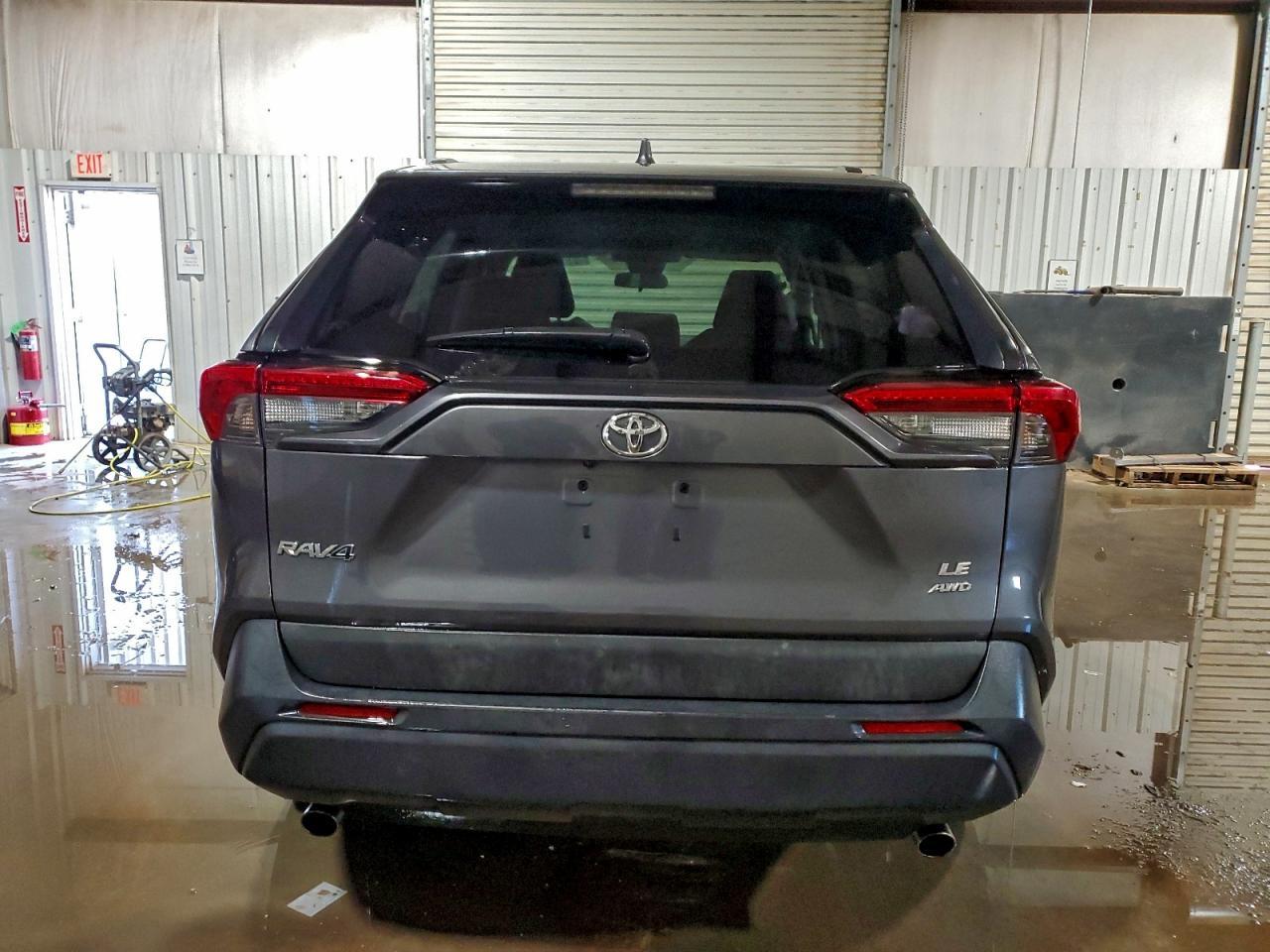2019 Toyota Rav4 Le - zdjęcie 6
