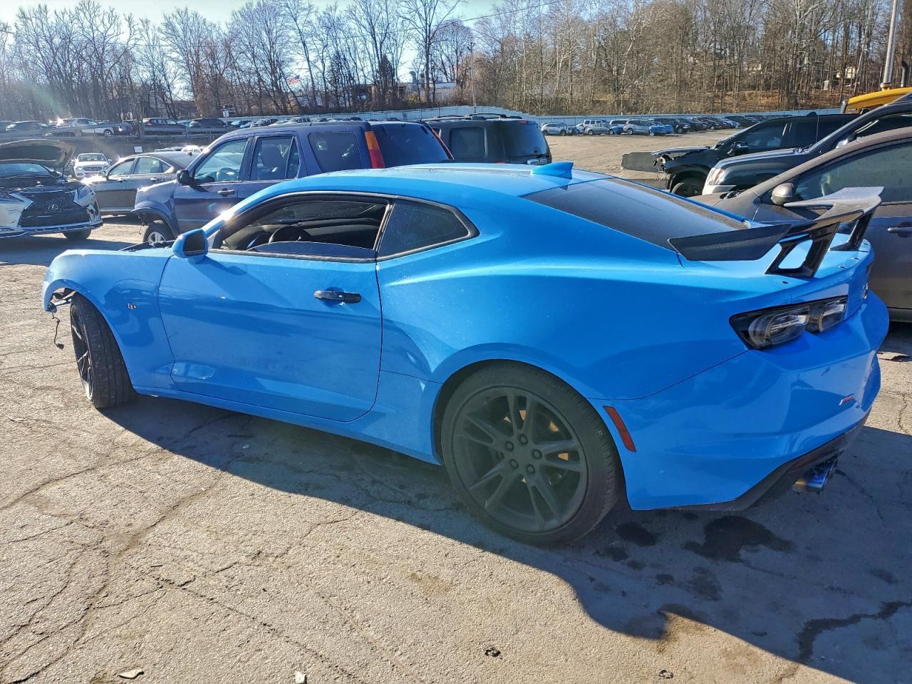 2022 Chevrolet Camaro Ls - zdjęcie 2