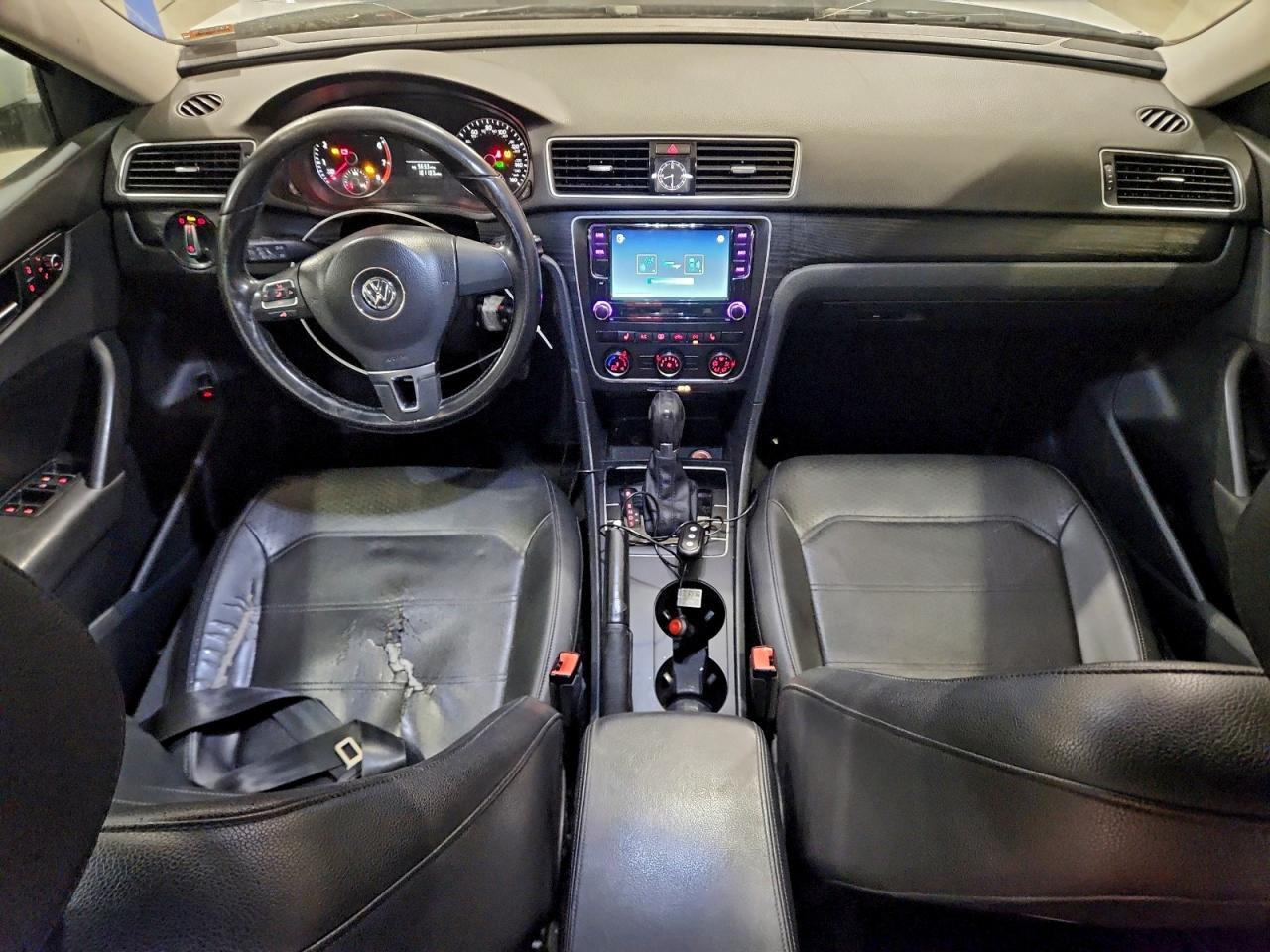 2014 Volkswagen Passat S - zdjęcie 8