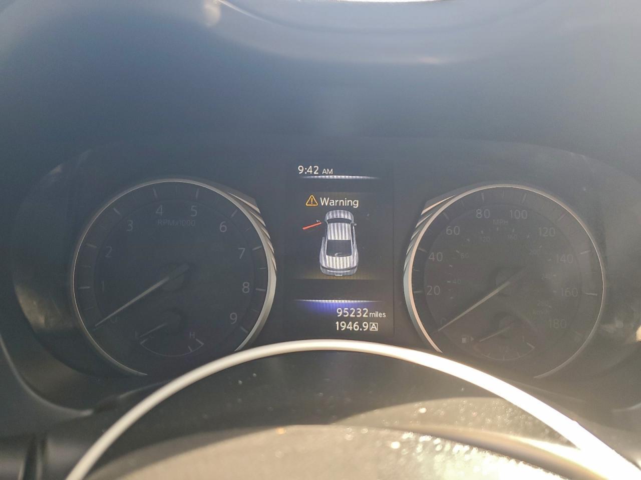 2018 Infiniti Q60 Red Sport 400 - zdjęcie 9