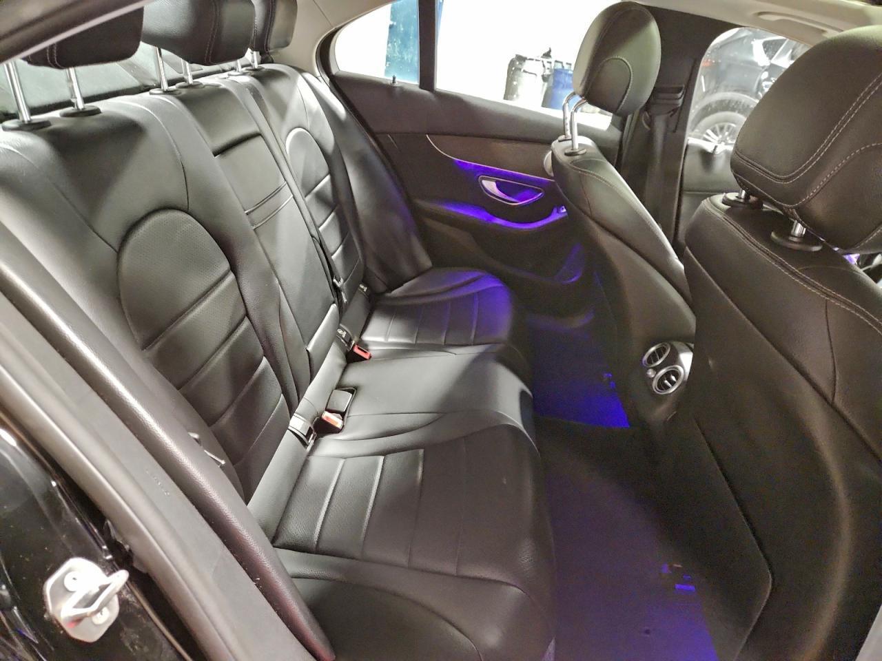 2020 Mercedes-Benz C 300 4Matic - zdjęcie 10