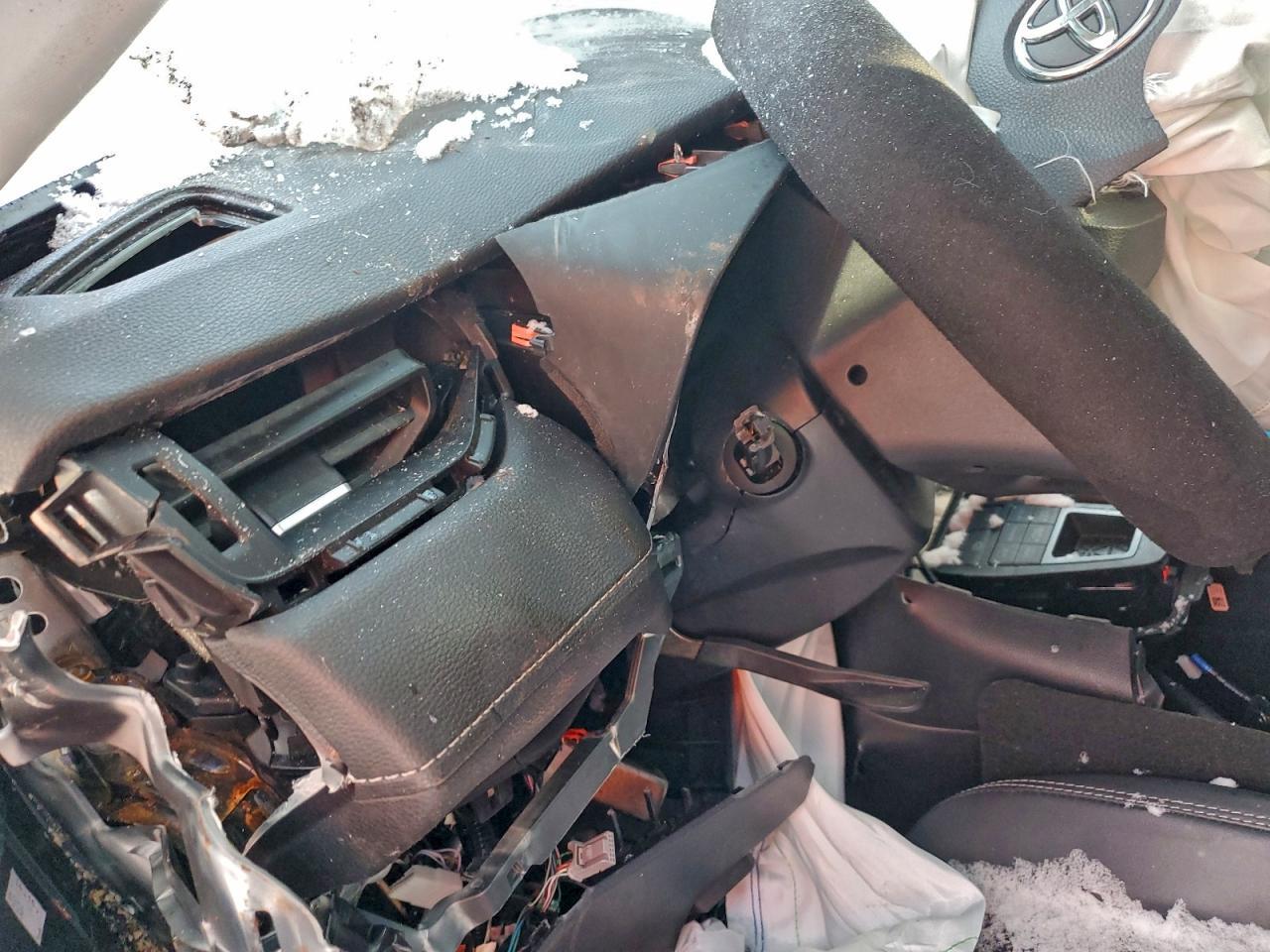 2024 Toyota Rav4 Xle - zdjęcie 9