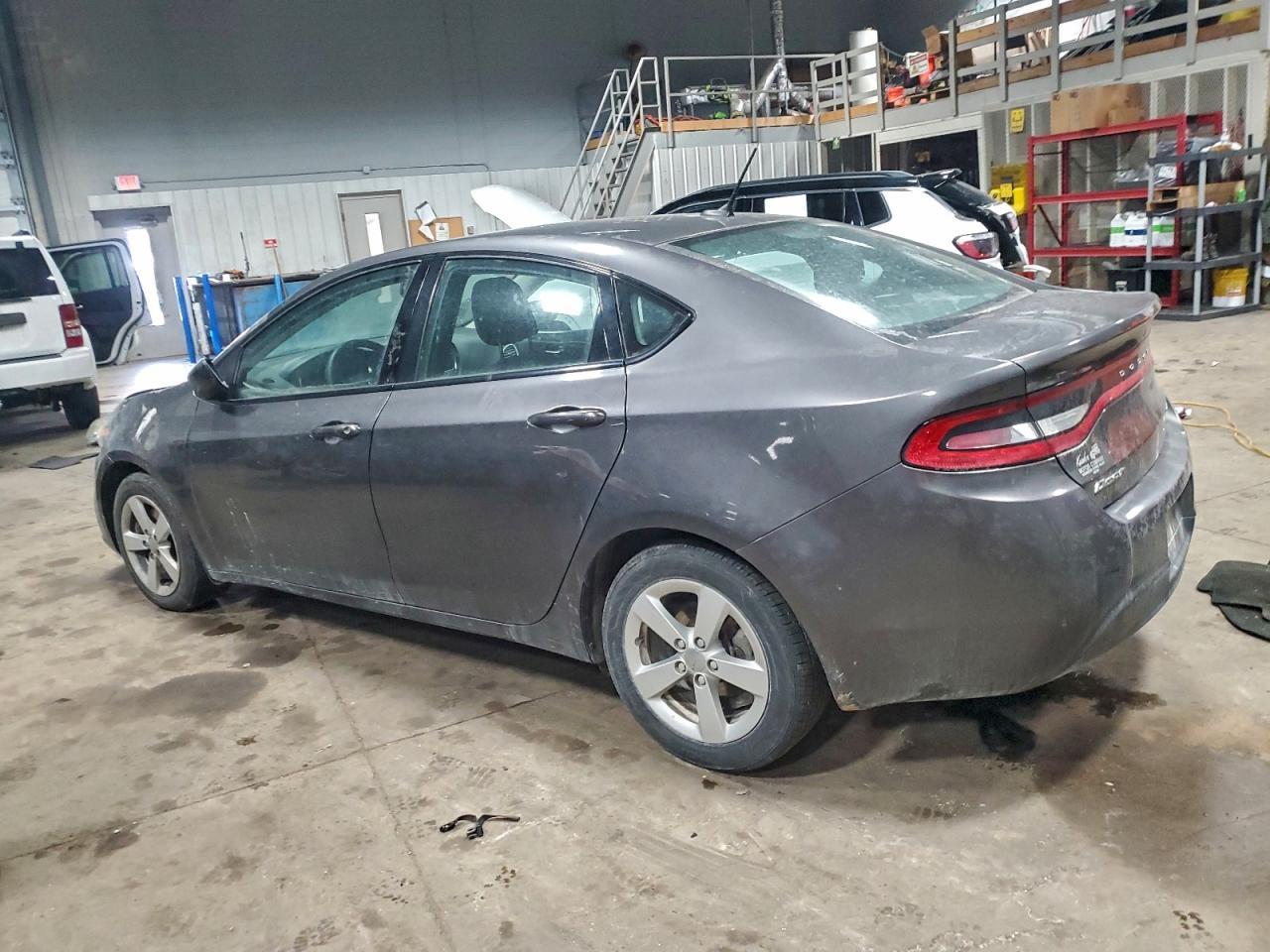 2015 Dodge Dart Sxt - zdjęcie 2