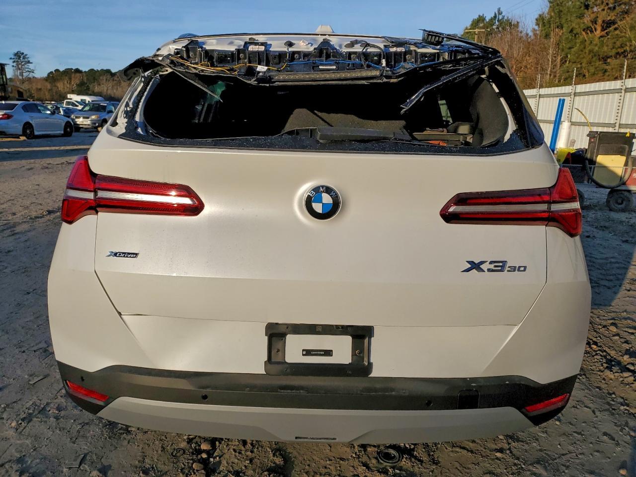 2025 BMW X3 30 xDrive - zdjęcie 6