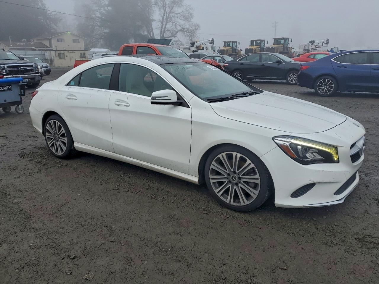 2019 Mercedes-Benz Cla 250 4Matic - zdjęcie 4
