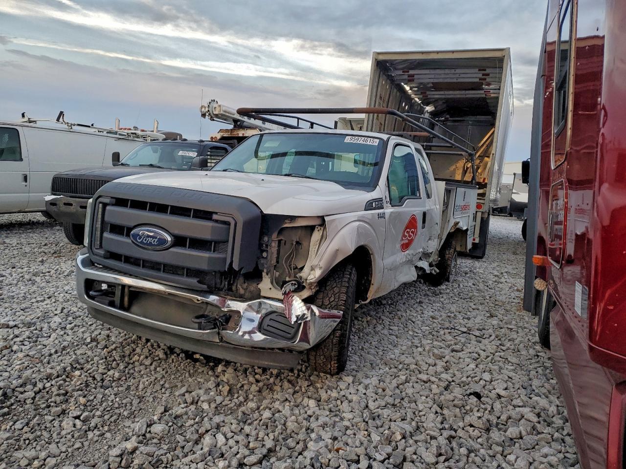 2016 Ford F250 Utility / Service Truck - zdjęcie 2