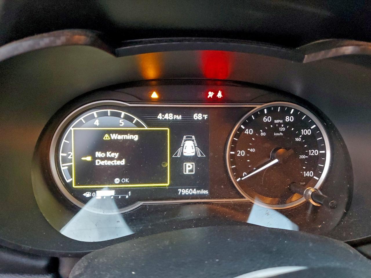 2020 Nissan Versa Sr - zdjęcie 9