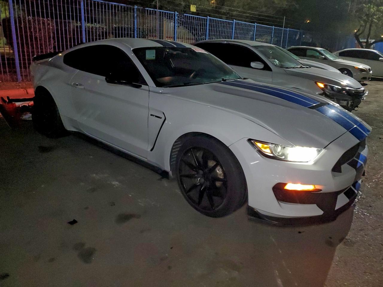 2017 Ford Mustang Shelby Gt350 - zdjęcie 4