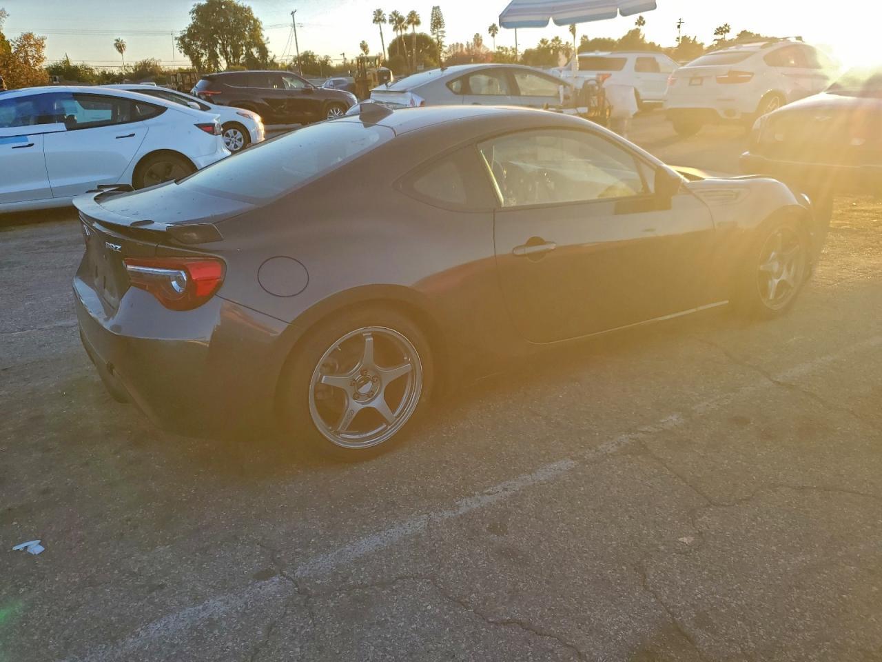 2017 Subaru Brz 2.0 Premium - zdjęcie 3
