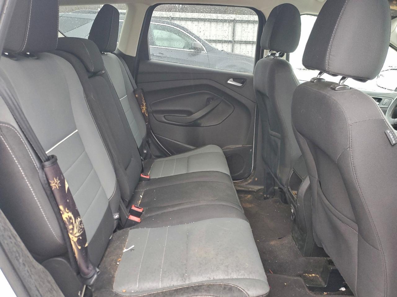 2015 Ford Escape - zdjęcie 11